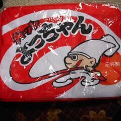 ものすごく目立ちます　よっちゃん食品　カットよっちゃん　リュックサック