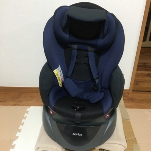 Aprica チャイルドシート