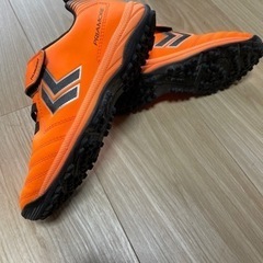 サッカーシューズの画像
