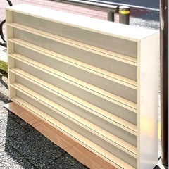 オーラソーマ　フィギュア　コレクション　ショーケース　棚　バックライト照明の画像