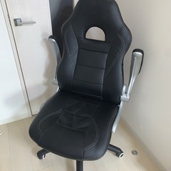 ゲーミングチェア（在宅勤務用PCチェア）無料の画像