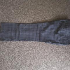 ロングパンツ2枚、ショートパンツ2枚