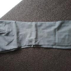 ロングパンツ2枚、ショートパンツ2枚の画像