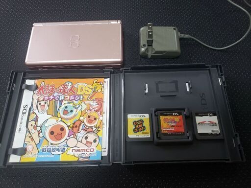 カセット３枚つき　任天堂　ニンテンド-DS LITE メタリックロゼ