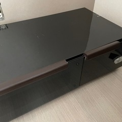 鏡面テレビ台の画像