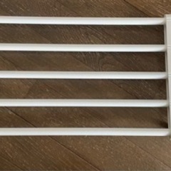 突っ張り棚　未使用品の画像