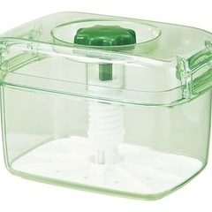 (未使用)新輝合成 トンボ 保存容器 漬物容器 簡単 手軽に漬けられる 2.2リットル スケルトングリーン 幅22.5×奥行14×高さ14cm 保存容器 即席 ピクレ K22 日本製の画像