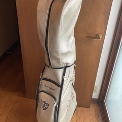 ＜取りに来て頂ける方限定＞ゴルフ10本セット&備品の画像