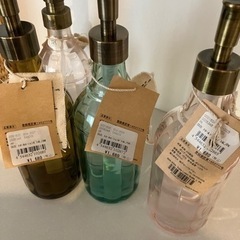 スタジオクリップ　ローションボトルの画像