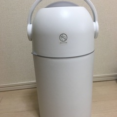 オムツゴミ箱　Pigeon ステール