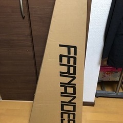 ギターが入っていたダンボール箱