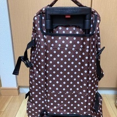お値下げしました美品  ドット柄ボストンバッグ(キャリー付き)の画像