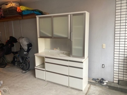 パナウモ食器棚