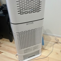 アイリスオーヤマ　サーキュレーター除湿乾燥機の画像
