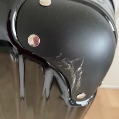 スーツケースLサイズ　一部破損の画像