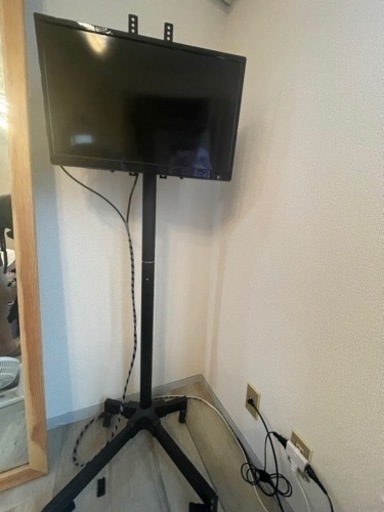 【美品】24v型テレビ＋壁寄せテレビスタンド（キャスター付き95〜165㎝）