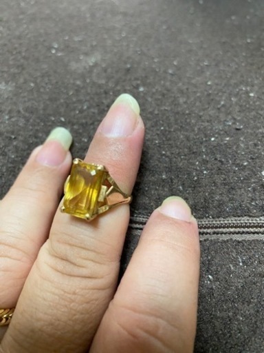 18Kイエローサファイア