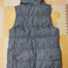 オールドネイビー　ダウンベストの画像