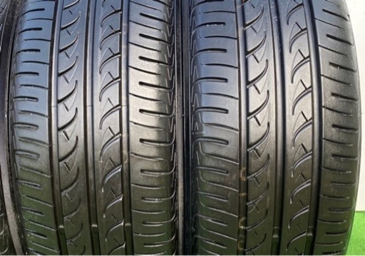 国産ヨコハマ　ブルーアース　195/60R15。2022年製．