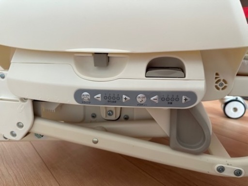 Combi 電動 スウィング ベビーラック ハイローベッド