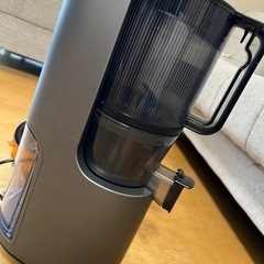 HUROM ジューサーの画像