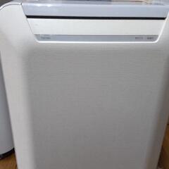 東芝　除湿機　替えフィルター2個付き　無料で引き取りに来て頂ける方に