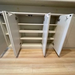 カウンター下収納3つの画像