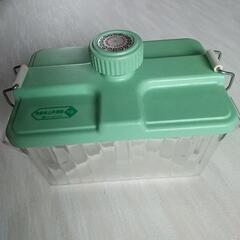値下げしました‼️角型卓上早漬器、中古品。