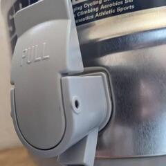 ピーコック。ウォータージャグ。の画像