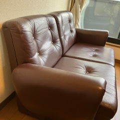 ★ 肘付き本革ソファ（茶）の画像