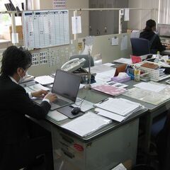 飛び込みなし！ルート営業/ 年間休日110日！/残業ほぼなし！/...