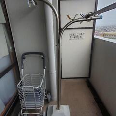 無料でお譲りします　物干し台　コンクリート土台　高さ160cm