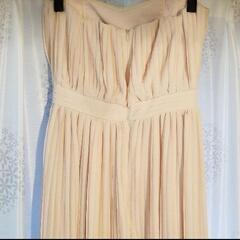 8/10まで　LAGUNAMOONのパーティードレスの画像