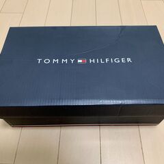 【新品】TOMMY HILFIGER レディース・スニーカー 24cmの画像