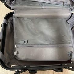 スーツケースの画像