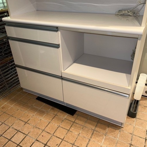 売約済み【BY REUSE 霧島国分新町店 出張買取•見積完全無料¥0】レンジボード付食器棚