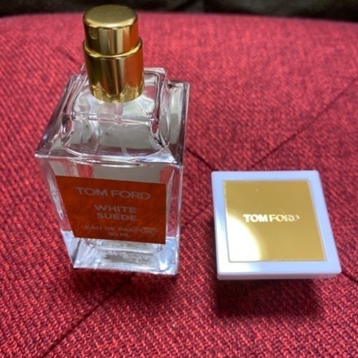 美品　トムフォード　ホワイトスエード　オードパルファム 50ml  値引不可