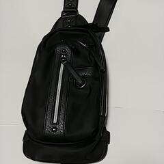REGiRTR ボディバック　ブラック