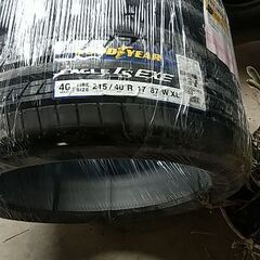グッドイヤー新品2本215/40/17  
