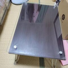 ガラステーブル