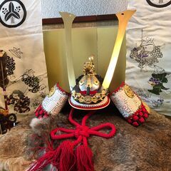 五月人形　5月人形セット　屏風　兜　御篝火　御弓太刀　端午の節句　端午飾　久月　すこやか　暁山作 出陣幟30号の画像