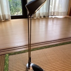 ⑩スタンド照明タダであげますの画像
