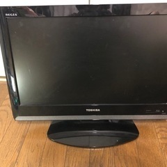東芝　REGZA 2010年製　22インチ