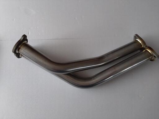 【決まりました】ニッサン　ハコスカ　フジツボ製　デュアルマフラー　フロントパイプサポート部　新品