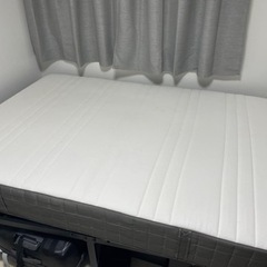 ダブルベッド