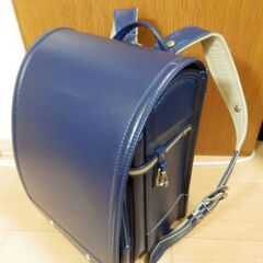 ランドセル(紺)の画像