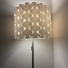 照明器具　フロアライト