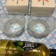 ガラス製の小鉢　２個