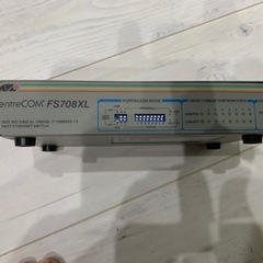 CentreCOM FS708XL ファスト イーサネット スイッチ