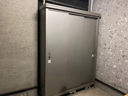 [再掲載] 収納力抜群な家庭用物置(YODOKO)